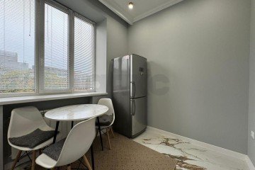 Фото №2: 3-комнатная квартира 80 м² - Краснодар, мкр. Центральный, ул. Красная, 160