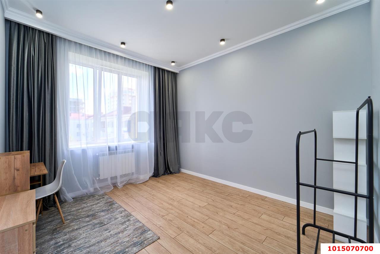 Фото №9: 3-комнатная квартира 80 м² - Краснодар, Центральный внутригородской округ, мкр. Центральный, ул. Красная, 160