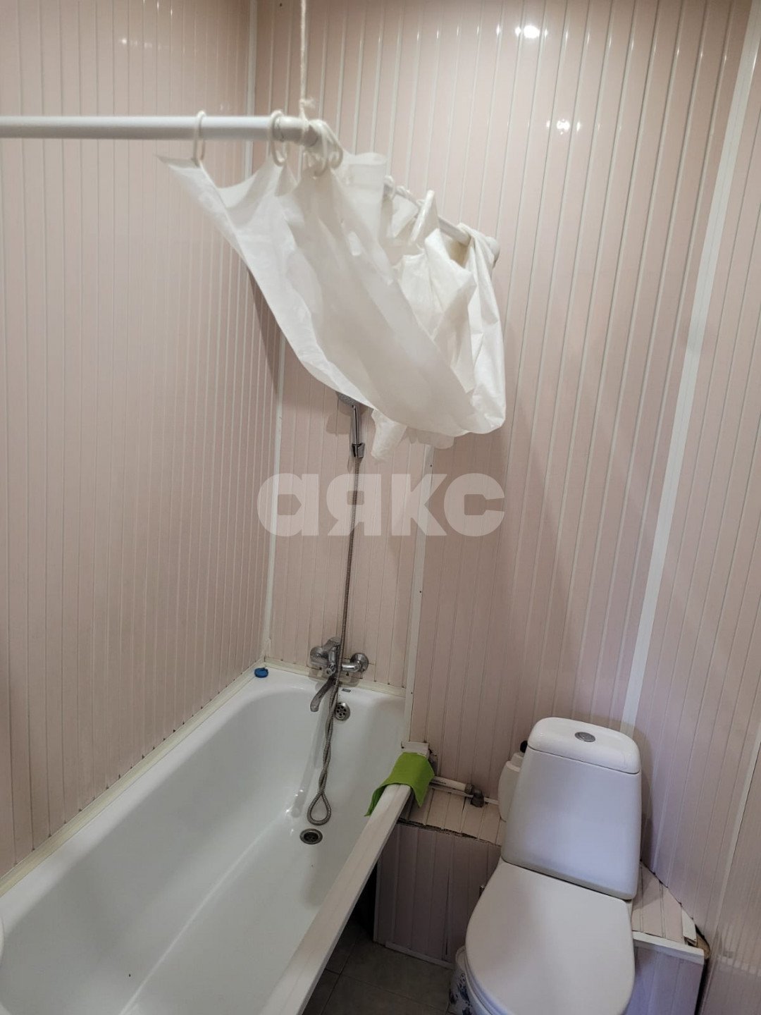 Фото №10: 2-комнатная квартира 38 м² - Ростов-на-Дону, Ворошиловский, пр-кт Михаила Нагибина, 36/1