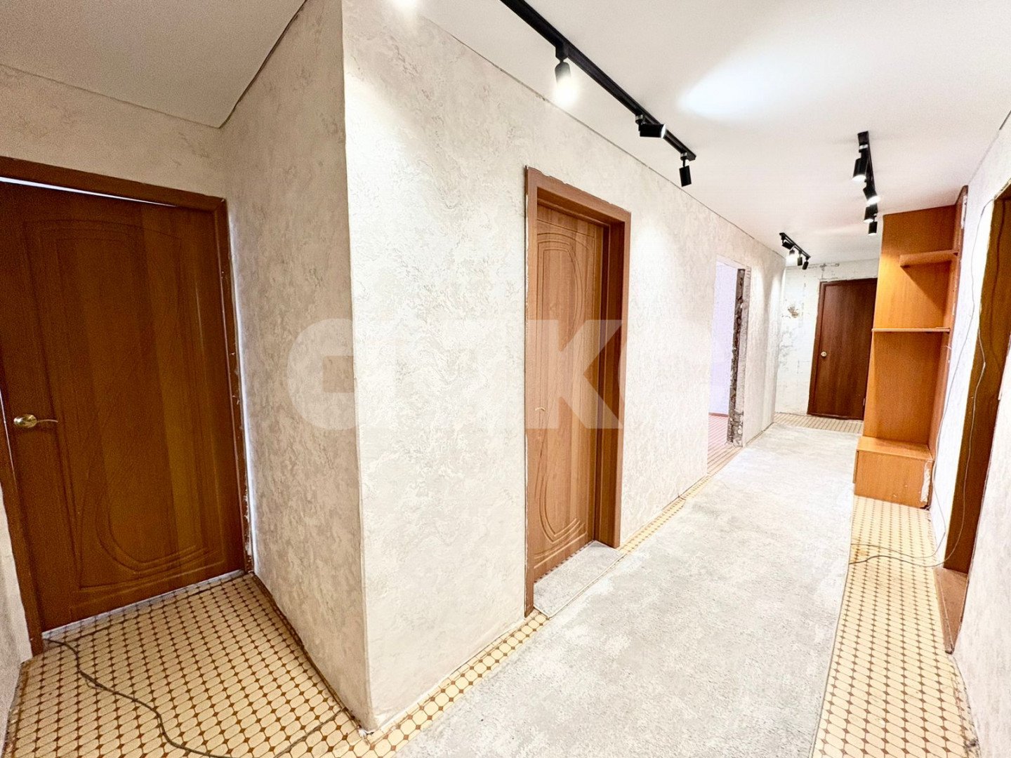 Фото №11: 4-комнатная квартира 71 м² - Нижнекамск, 30-й, пр-кт Строителей, 42