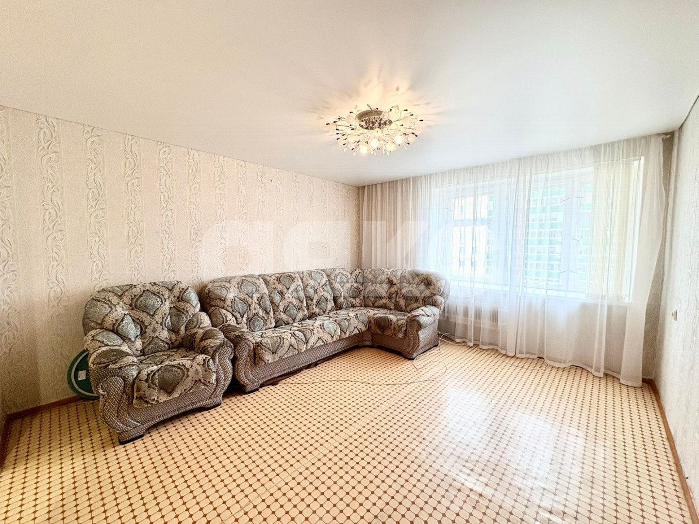 Фото №6: 4-комнатная квартира 71 м² - Нижнекамск, 30-й, пр-кт Строителей, 42