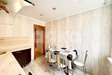 Фото №4: 4-комнатная квартира 71 м² - Нижнекамск, мкр. 30-й, пр-кт Строителей, 42