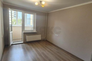 Фото №2: 3-комнатная квартира 70 м² - Краснодар, мкр. Юбилейный, ул. Рождественская набережная, 35