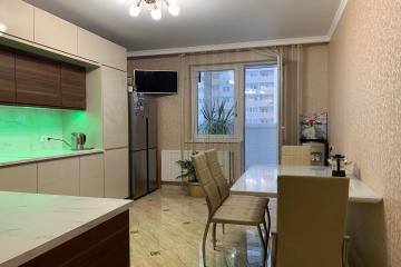 Фото №1: 1-комнатная квартира 44 м² - Краснодар, мкр. Камвольно-суконный Комбинат, ул. Магистральная, 11к3