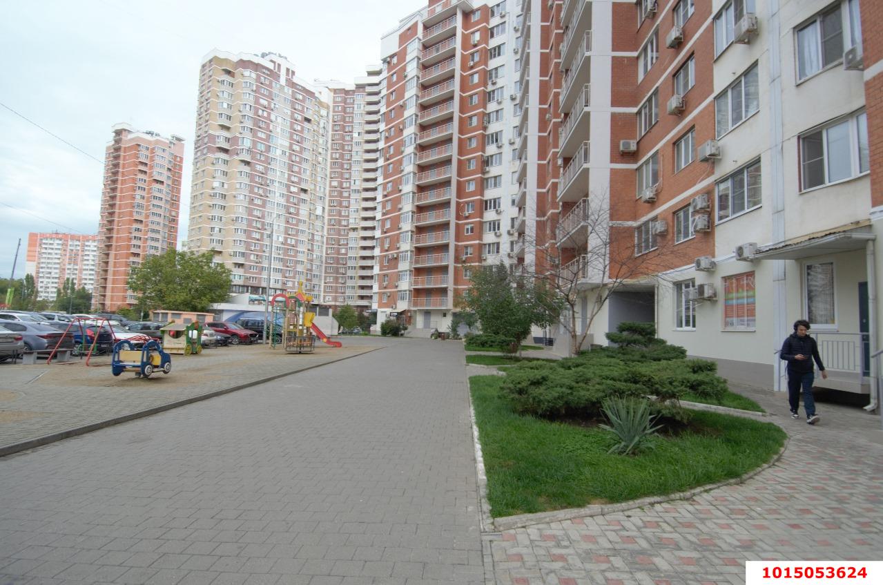 Фото №18: 3-комнатная квартира 82 м² - Краснодар, Юбилейный, ул. 70-летия Октября, 15