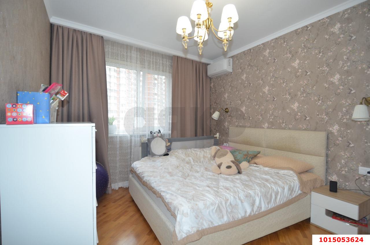 Фото №11: 3-комнатная квартира 82 м² - Краснодар, Западный внутригородской округ, ЖК Новый Город, мкр. Юбилейный, ул. 70-летия Октября, 15