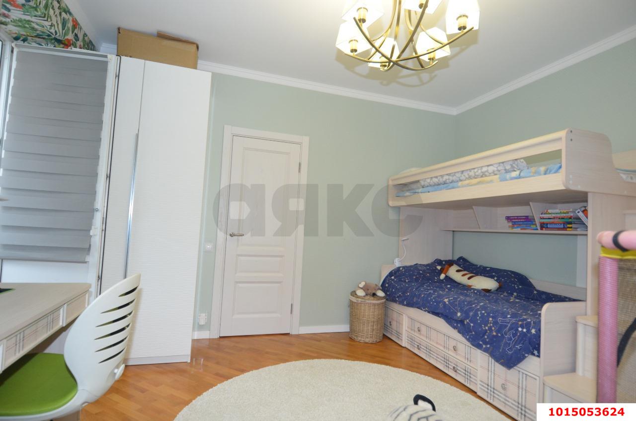 Фото №7: 3-комнатная квартира 82 м² - Краснодар, Западный внутригородской округ, ЖК Новый Город, мкр. Юбилейный, ул. 70-летия Октября, 15