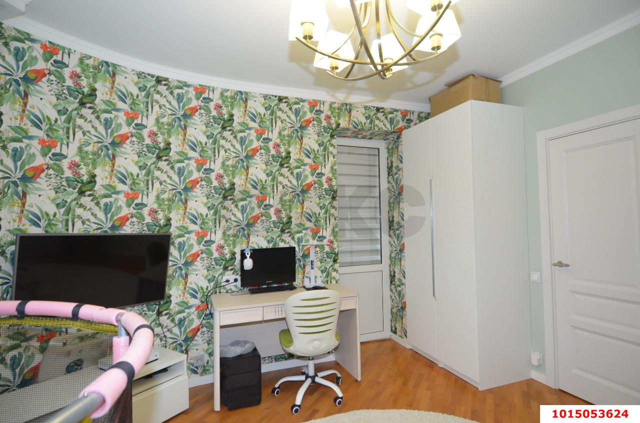 Фото №8: 3-комнатная квартира 82 м² - Краснодар, Западный внутригородской округ, ЖК Новый Город, мкр. Юбилейный, ул. 70-летия Октября, 15