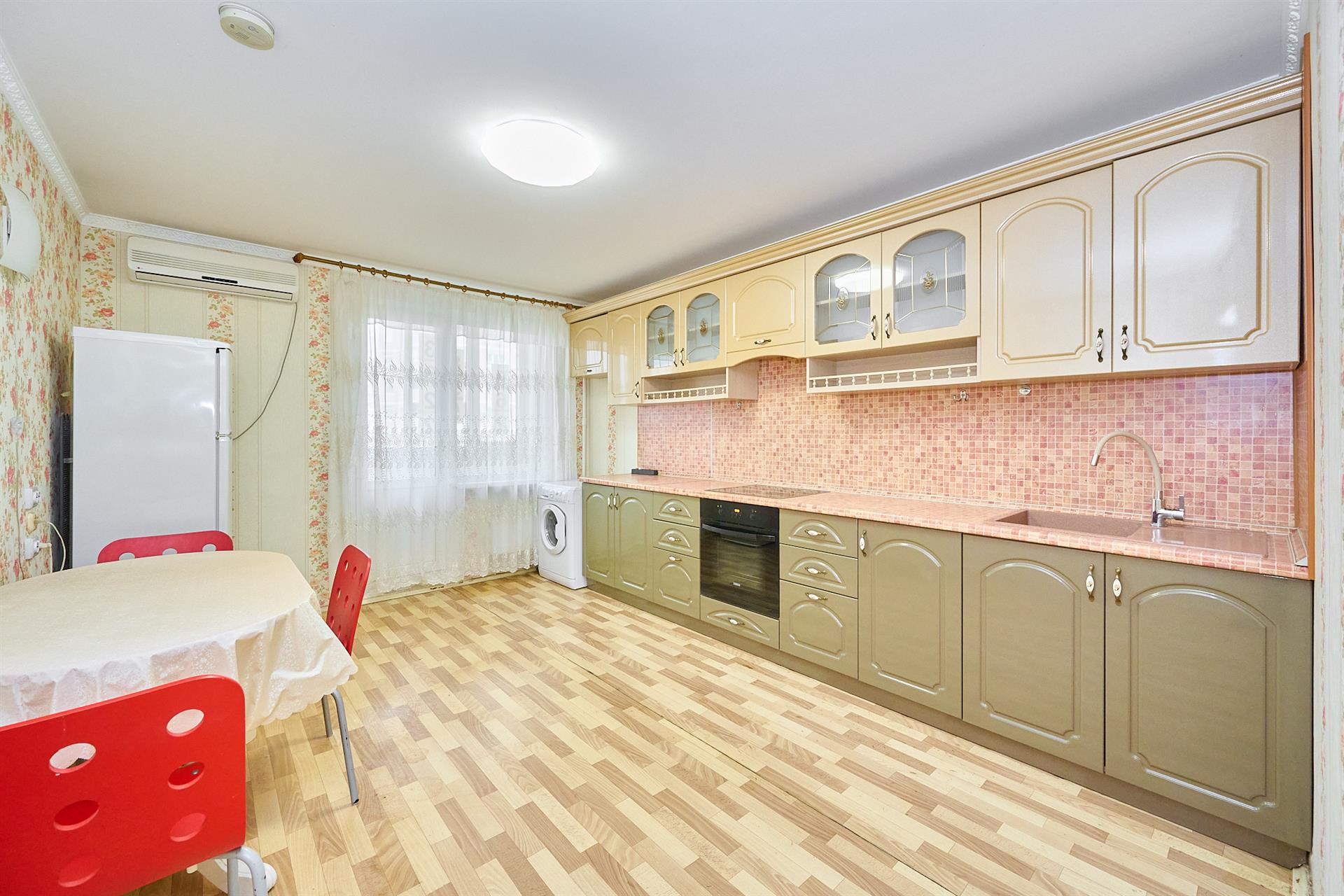 Фото №3: 2-комнатная квартира 73 м² - Краснодар, Западный внутригородской округ, мкр. Юбилейный, пр-кт Чекистов, 22