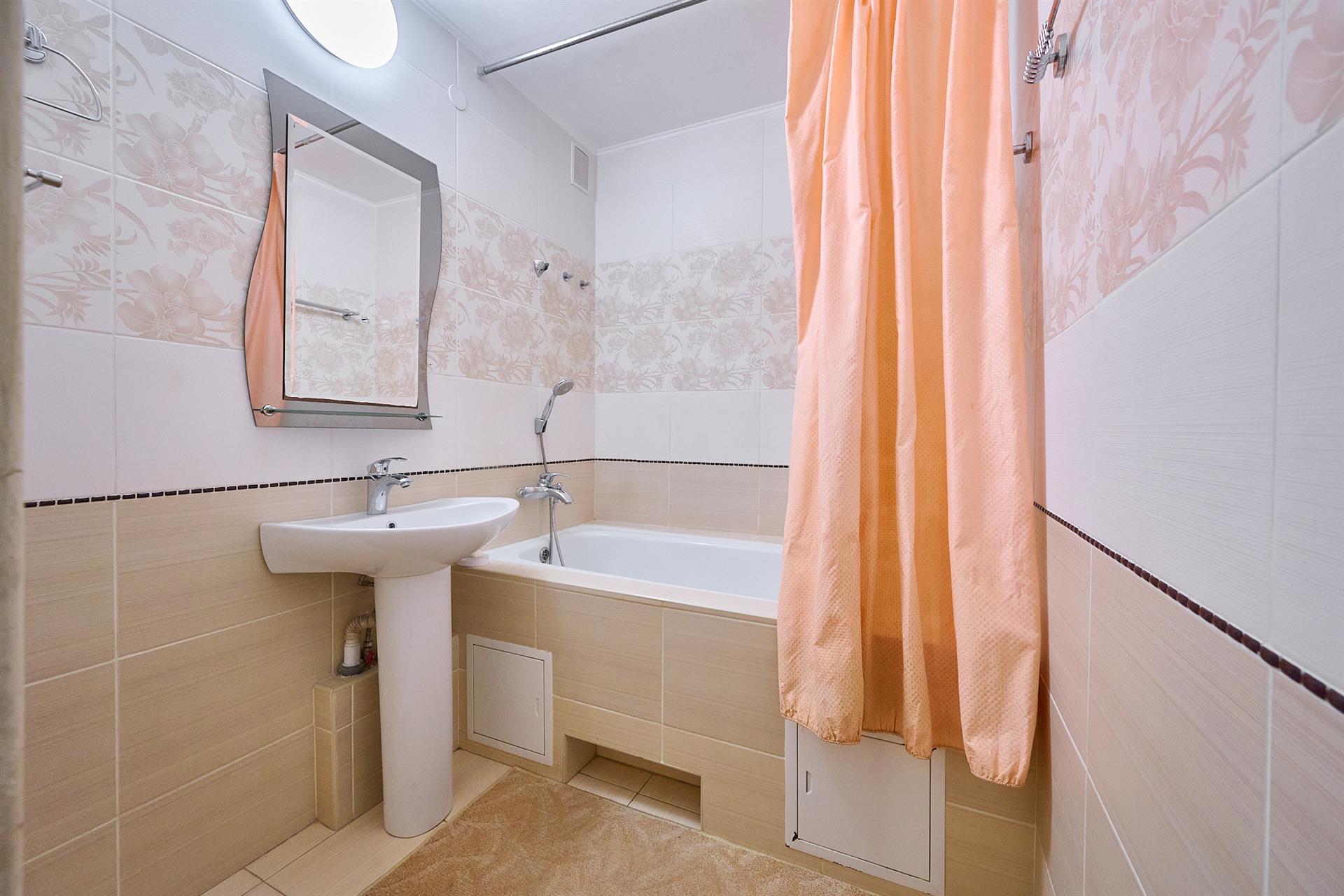 Фото №7: 2-комнатная квартира 73 м² - Краснодар, Западный внутригородской округ, мкр. Юбилейный, пр-кт Чекистов, 22