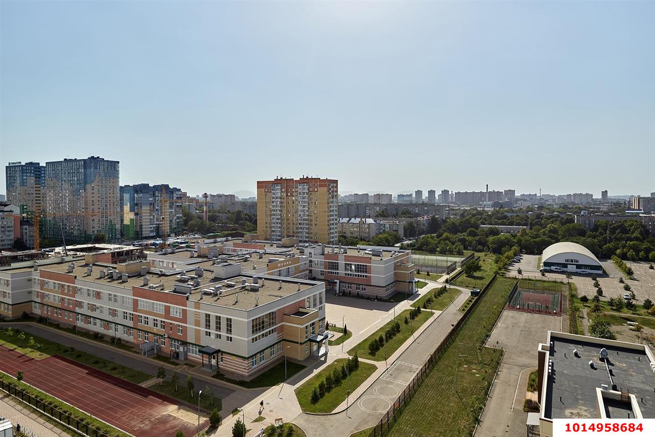 Фото №2: 3-комнатная квартира <span class="whitespace-nowrap">76 м²</span>, <span class="whitespace-nowrap">13/16 эт.</span> - Краснодар, ул. имени Николая Семеновича Котлярова, 8