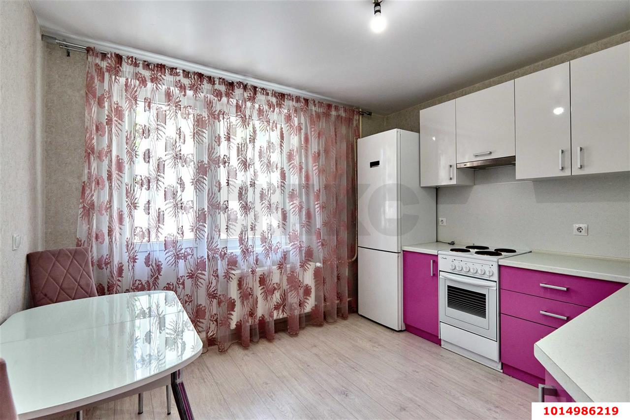 Фото №4: 1-комнатная квартира <span class="whitespace-nowrap">40 м²</span>, <span class="whitespace-nowrap">2/16 эт.</span> - Краснодар, Прикубанский внутригородской округ, мкр. Восточно-Кругликовский, ул. Героя А.А. Аверкиева, 13