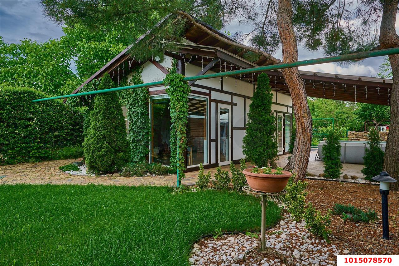 Фото №14: Дом 161 м² + 10 сот. - Елизаветинская, Прикубанский внутригородской округ, ул. Красноармейская, 120