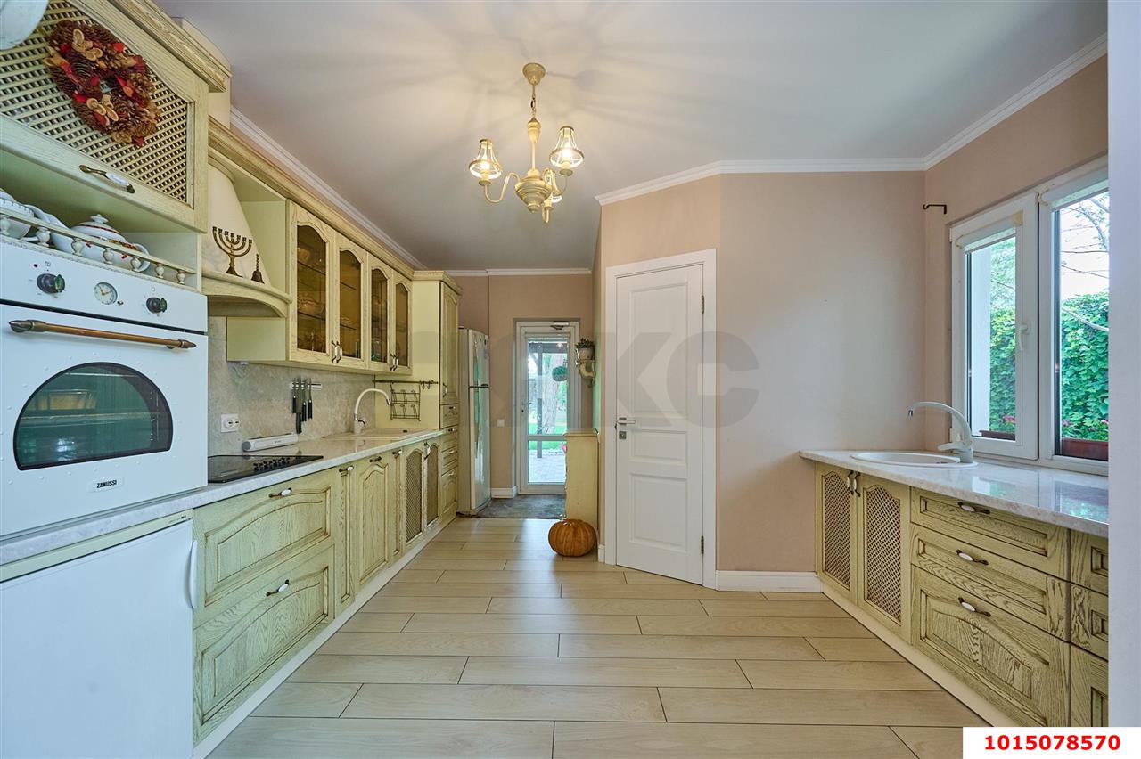 Фото №2: Дом 161 м² + 10 сот. - Елизаветинская, мкр. Прикубанский внутригородской округ, ул. Красноармейская, 120