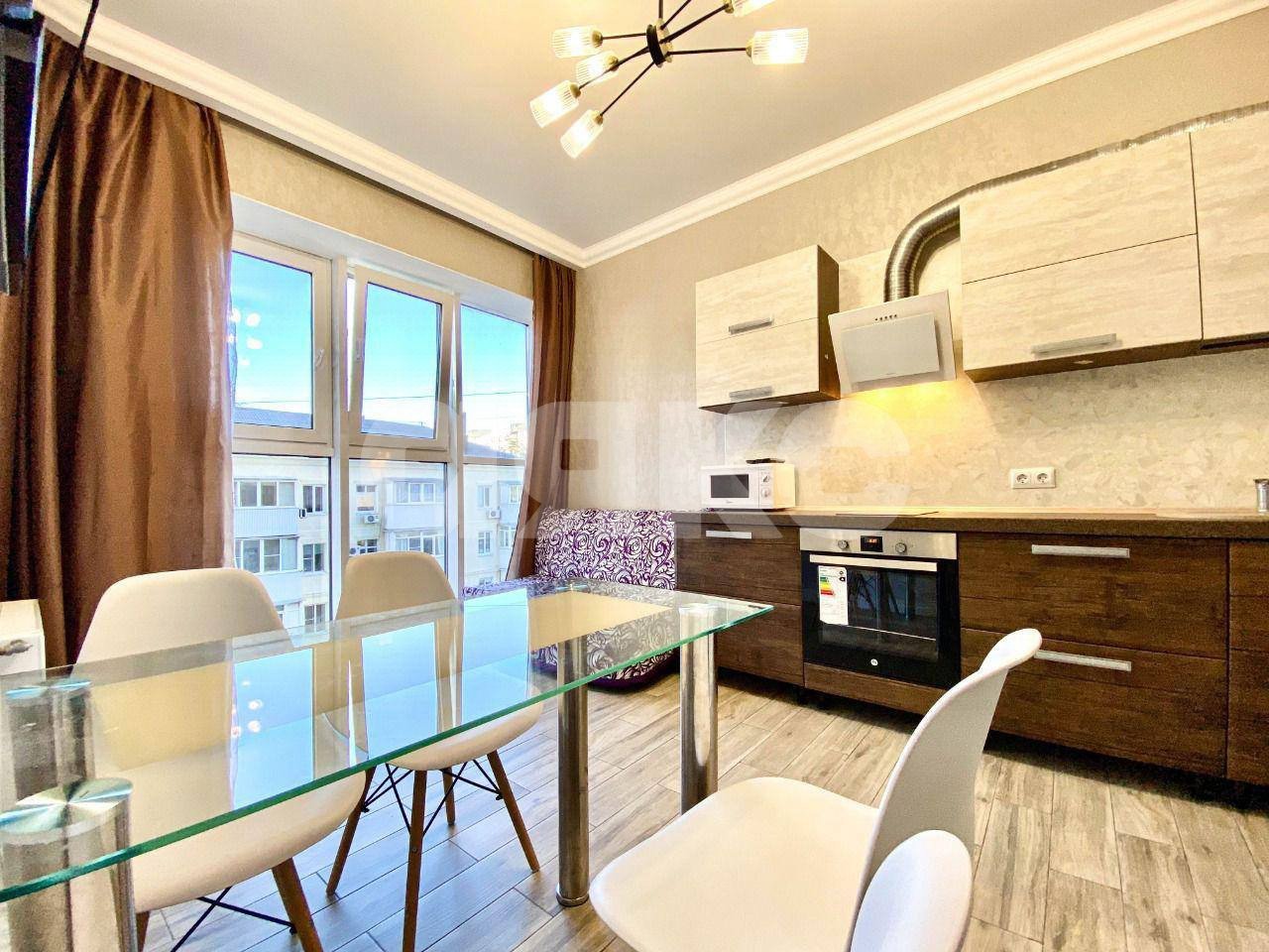 Фото №2: 1-комнатная квартира 40 м² - Новороссийск, Центральный, ул. Энгельса, 95