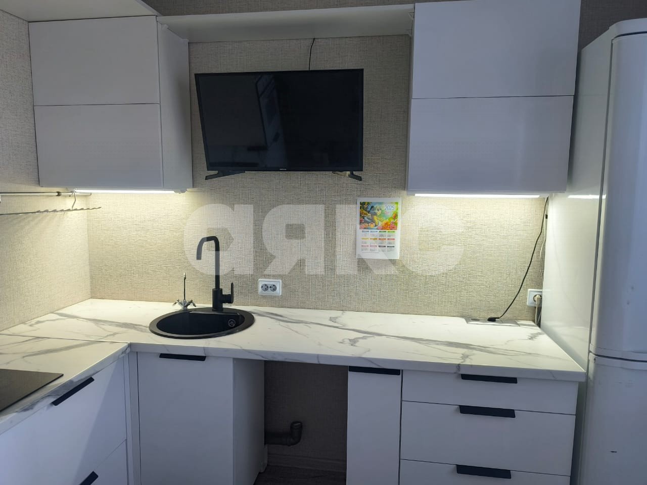 Фото №2: 1-комнатная квартира 37 м² - Анапа, ЖК Горгиппия Морская, ул. Ленина, 243