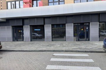 Фото №3: Торговое помещение 80 м² - Знаменский, мкр. Родные Просторы, ул. Природная, 10Бк24