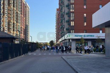 Фото №1: Торговое помещение 80 м² - Знаменский, мкр. Родные Просторы, ул. Природная, 10Бк24