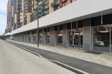 Фото №1: Торговое помещение 100 м² - Знаменский, мкр. Родные Просторы, ул. Природная, 10Бк19