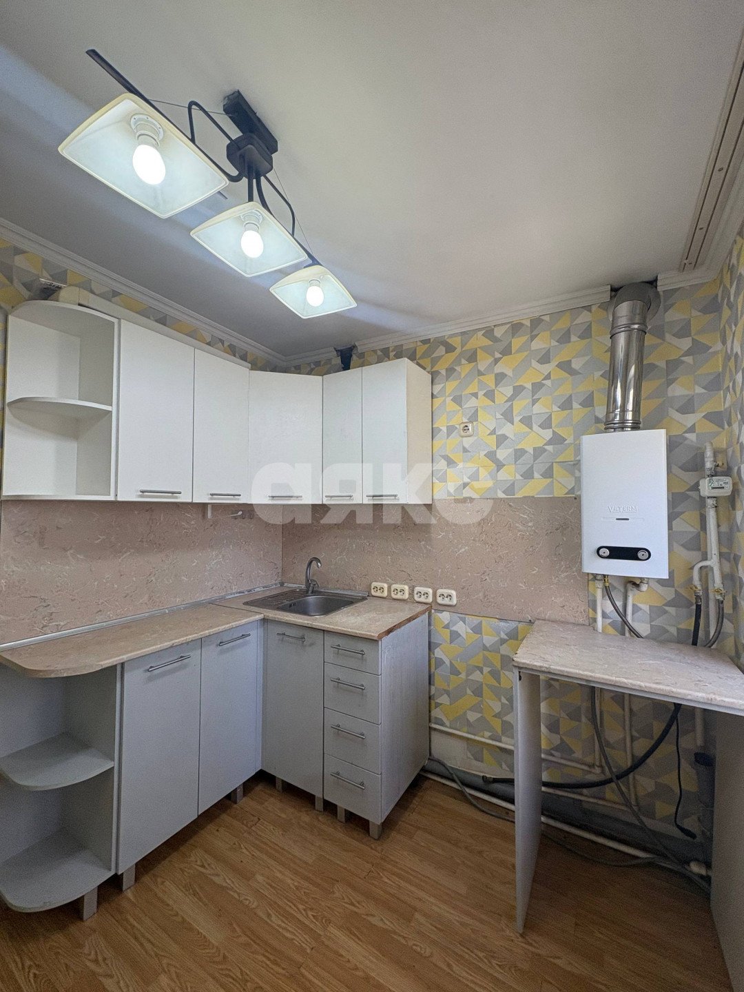 Фото №3: 2-комнатная квартира 46 м² - Майкоп, Дружба, ул. Ленина, 80