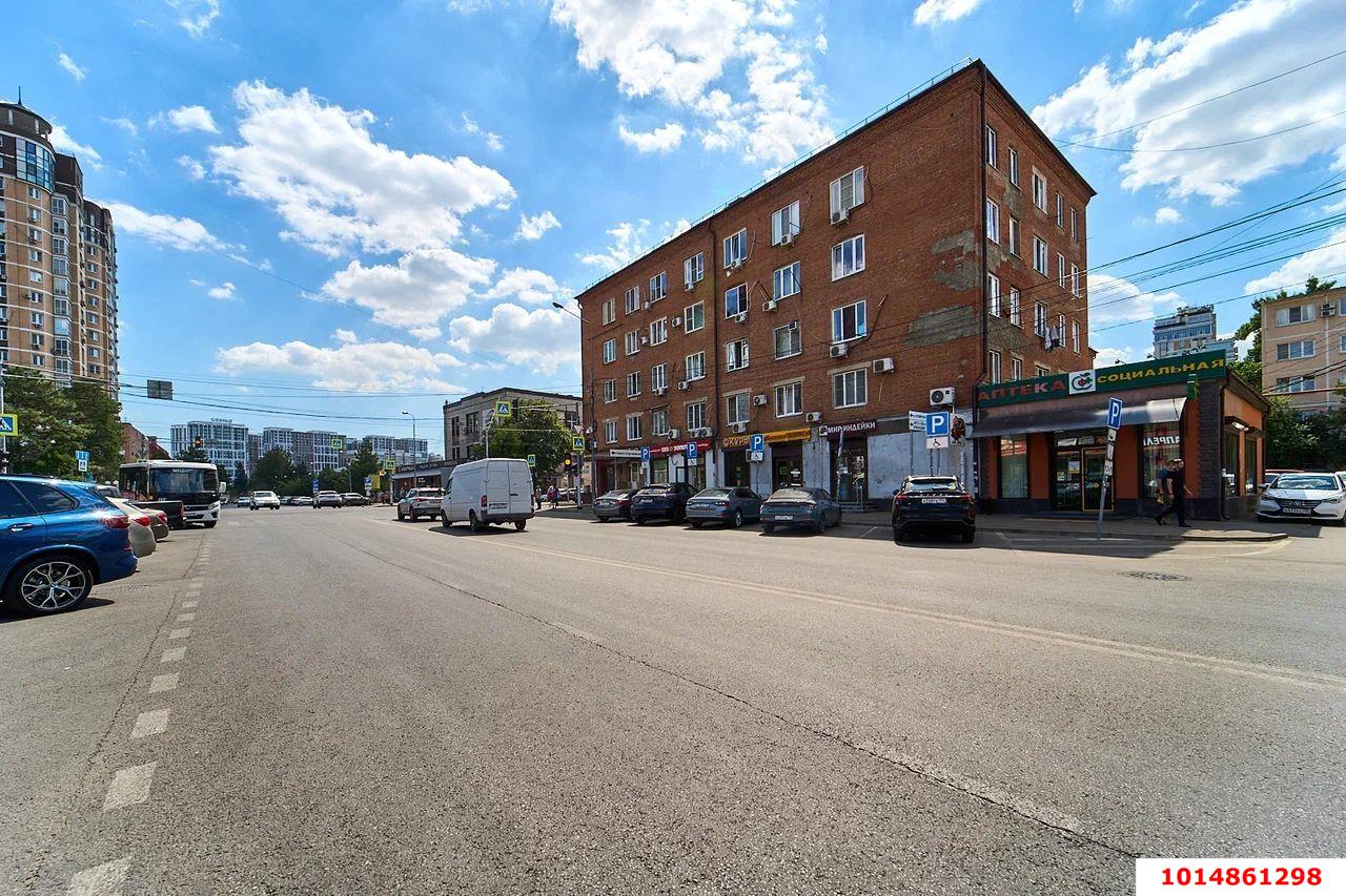 Фото №10: Комната 17 м² - Краснодар, Центральный, ул. Одесская, 46