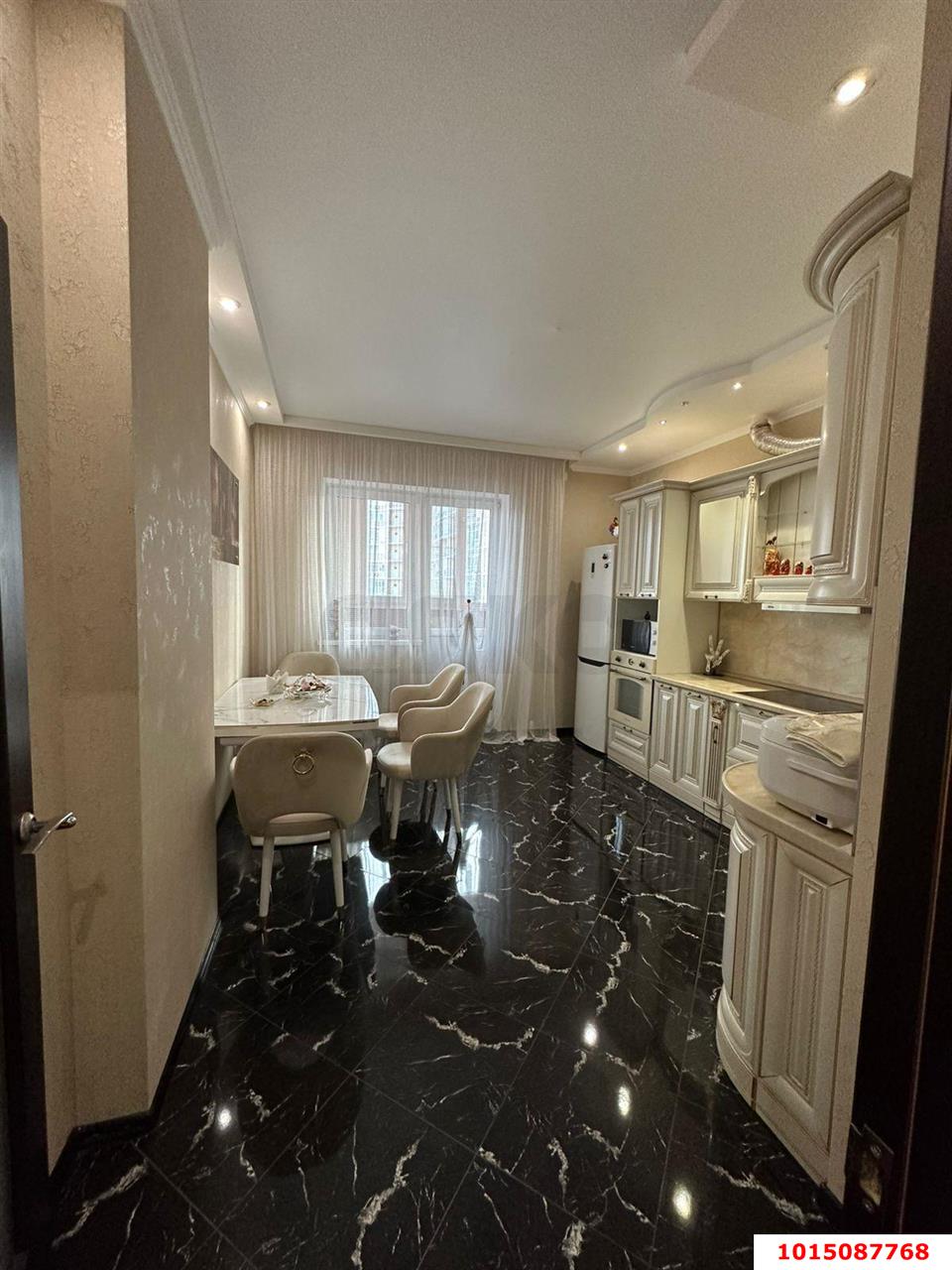 Фото №1: 2-комнатная квартира 74 м² - Краснодар, ЖК Екатеринодар, Фестивальный, жилой комплекс Екатеринодар, Прикубанский внутригородской округ, мкр. Солнечный, ул. Архитектора Петина, 18/3