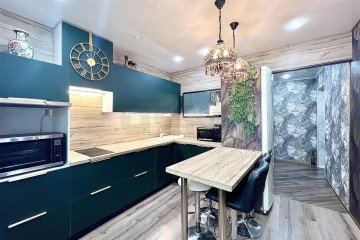 Фото №1: 2-комнатная квартира 63 м² - Краснодар, мкр. Молодёжный, ул. 2-я Целиноградская, 3