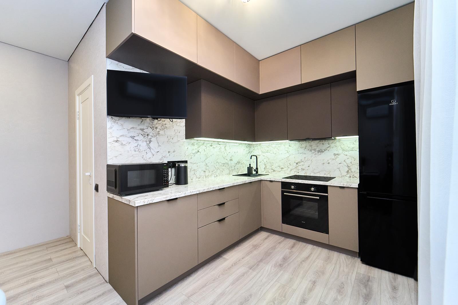 Фото №1: 2-комнатная квартира 82 м² - Краснодар, Центральный внутригородской округ, мкр. Центральный, ул. Фабричная, 4