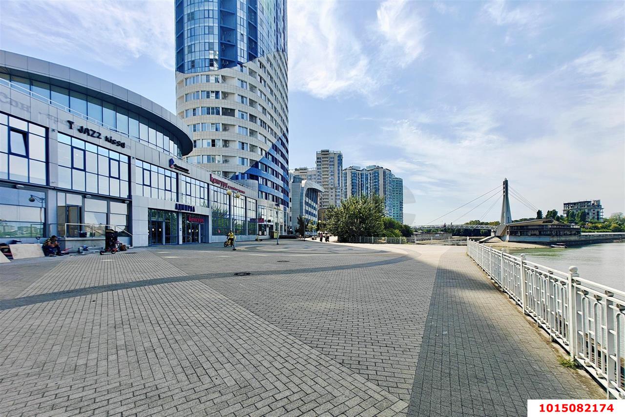 Фото №1: 1-комнатная квартира 51 м² - Краснодар, Центральный, ул. Кубанская набережная, 39