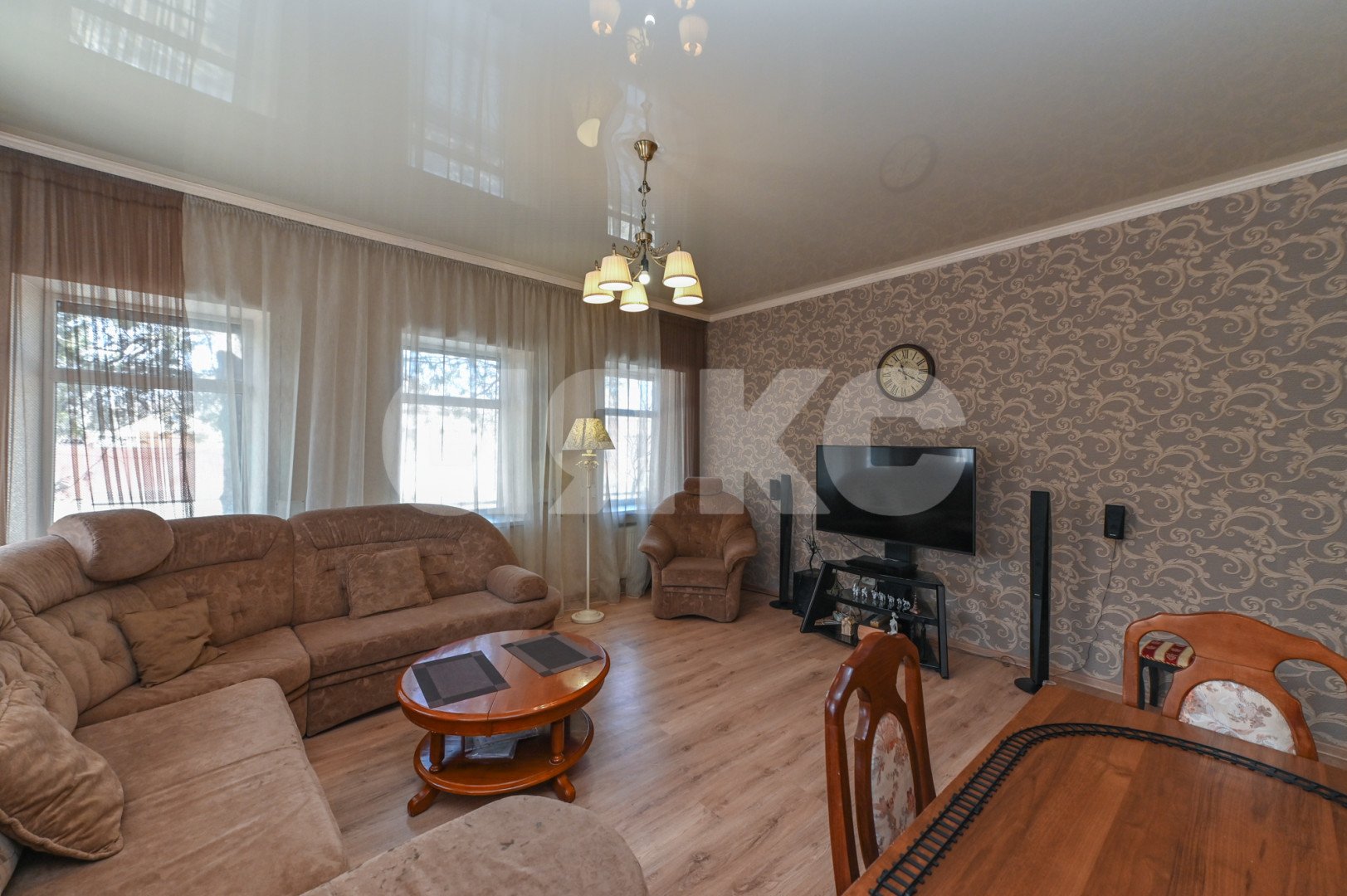 Фото №11: Дом 170 м² + 4.5 сот. - Батайск, ул. Грузинская, 269