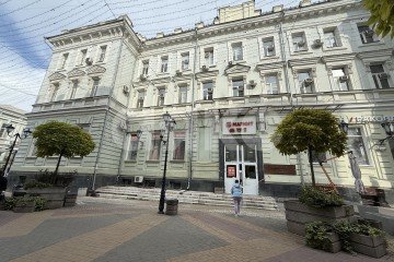 Фото №2: Коммерция 750 м² - Ростов-на-Дону, р. Ленинский, пер. Соборный, 24