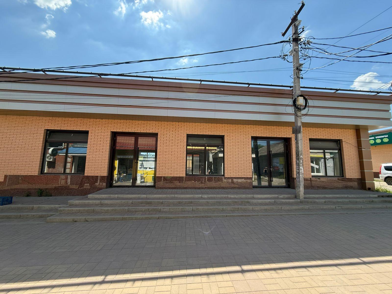 Фото №1: Коммерция 160 м² - Ильский, ул. Первомайская, 115А