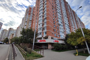 Фото №1: Торговое помещение 62 м² - Краснодар, мкр. Юбилейный, ул. Генерала Шифрина, 7