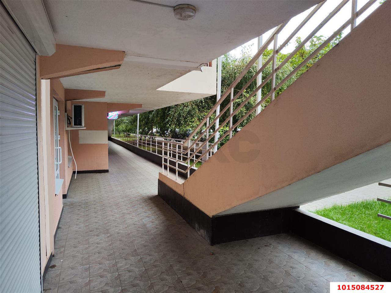 Фото №3: Торговое помещение 62 м² - Краснодар, Юбилейный, ул. Генерала Шифрина, 7