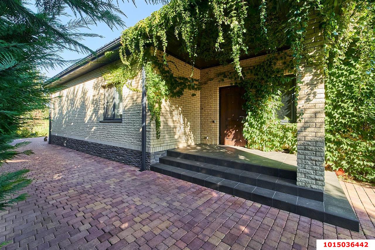 Фото №4: Дом 217 м² + 20 сот. - Новотитаровская, ул. Заречная, 116