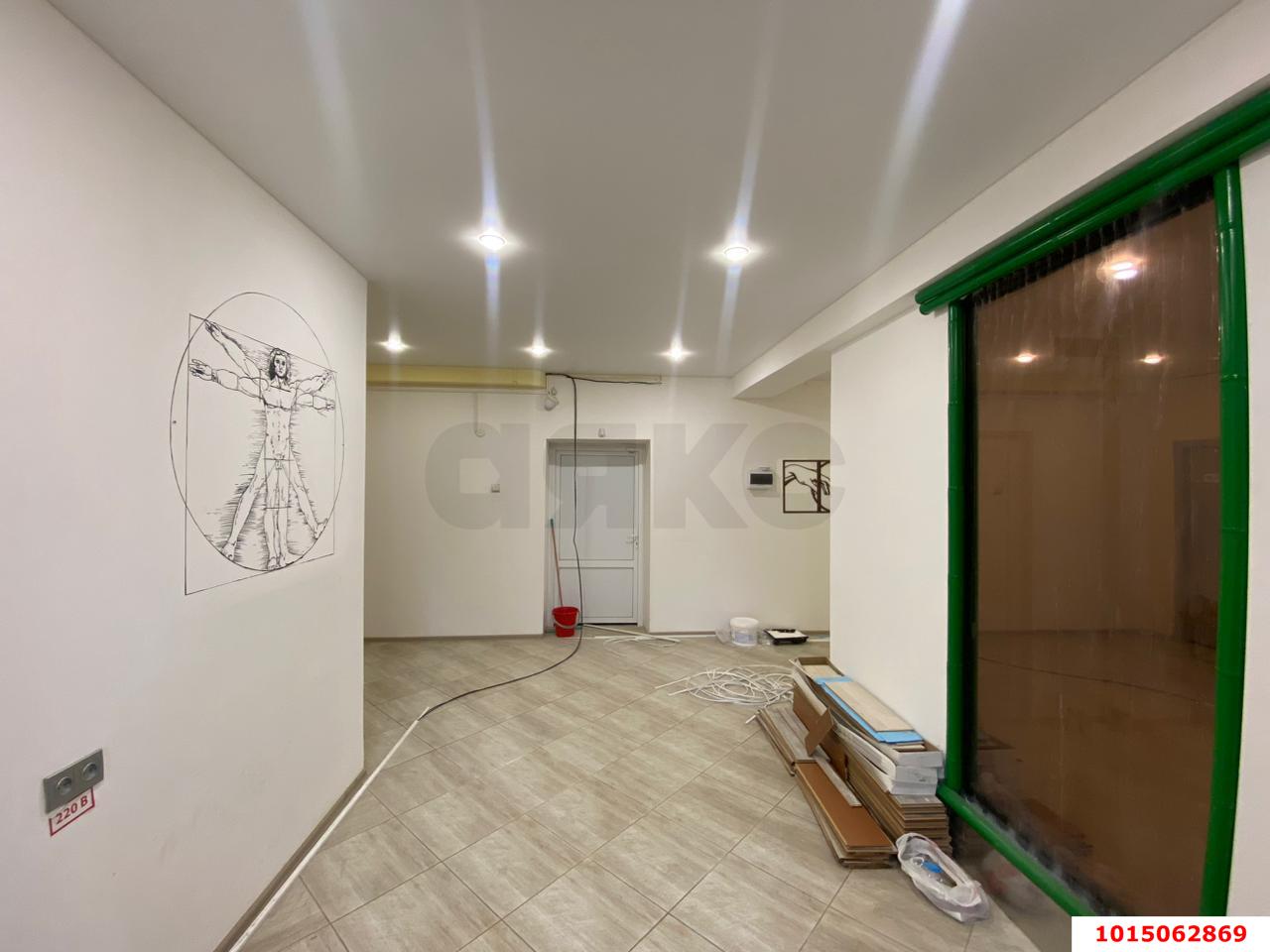 Фото №2: Торговое помещение 67 м² - Краснодар, ТЭЦ, ул. Трамвайная, 1/1