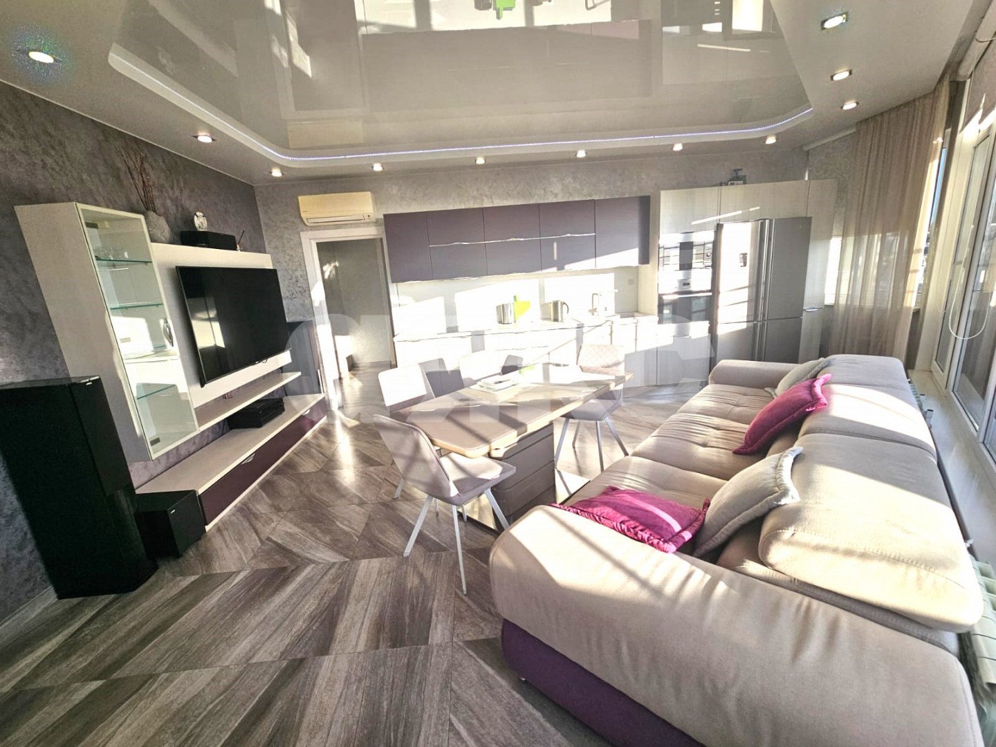 Фото №2: 4-комнатная квартира 115 м² - Сочи, жилой комплекс На Красноармейской, ул. Виноградная, 2/3В