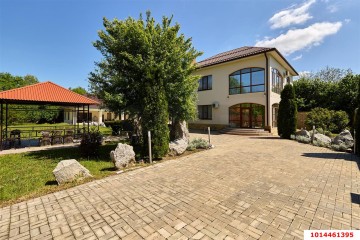 Фото №1: Дом 200 м² - Ставропольская, ул. 50-летия ВЛКСМ, 66