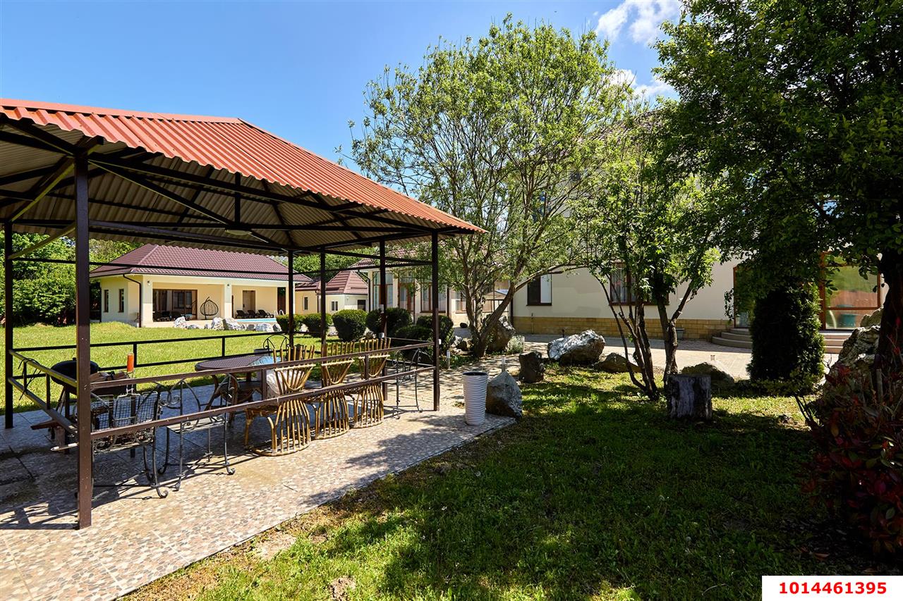 Фото №5: Дом 200 м² + 20 сот. - Ставропольская, ул. 50-летия ВЛКСМ, 66