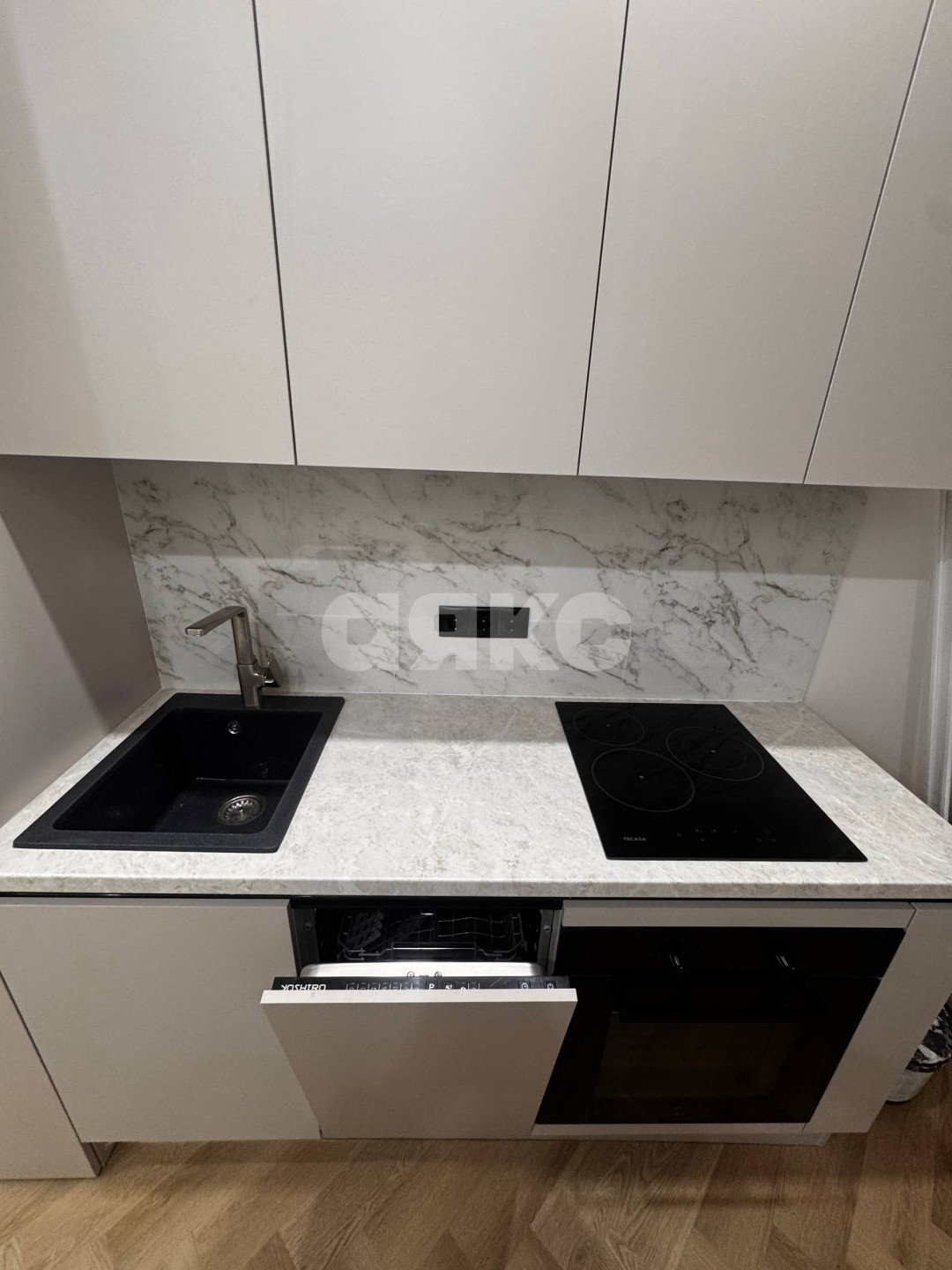 Фото №3: Апартаменты 36 м² - Москва, ЖК Хайвэй, ул. Новоостаповская, 20