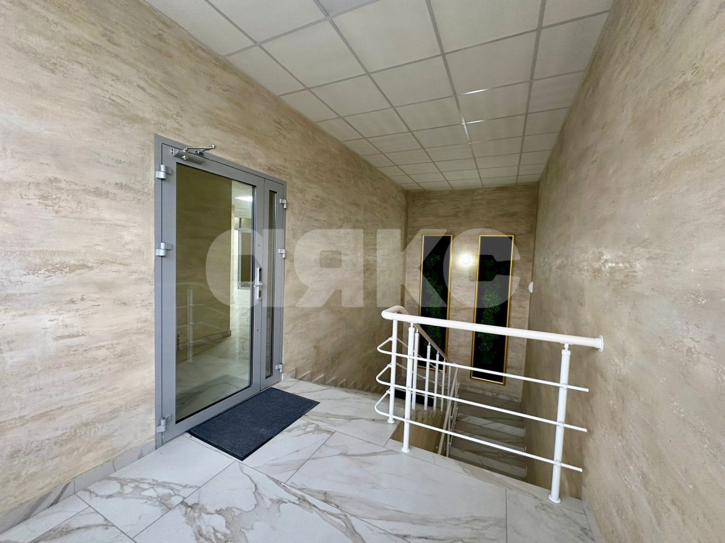 Фото №31: Коммерция 609 м² - Ростов-на-Дону, Ворошиловский, пр-кт Михаила Нагибина, 38