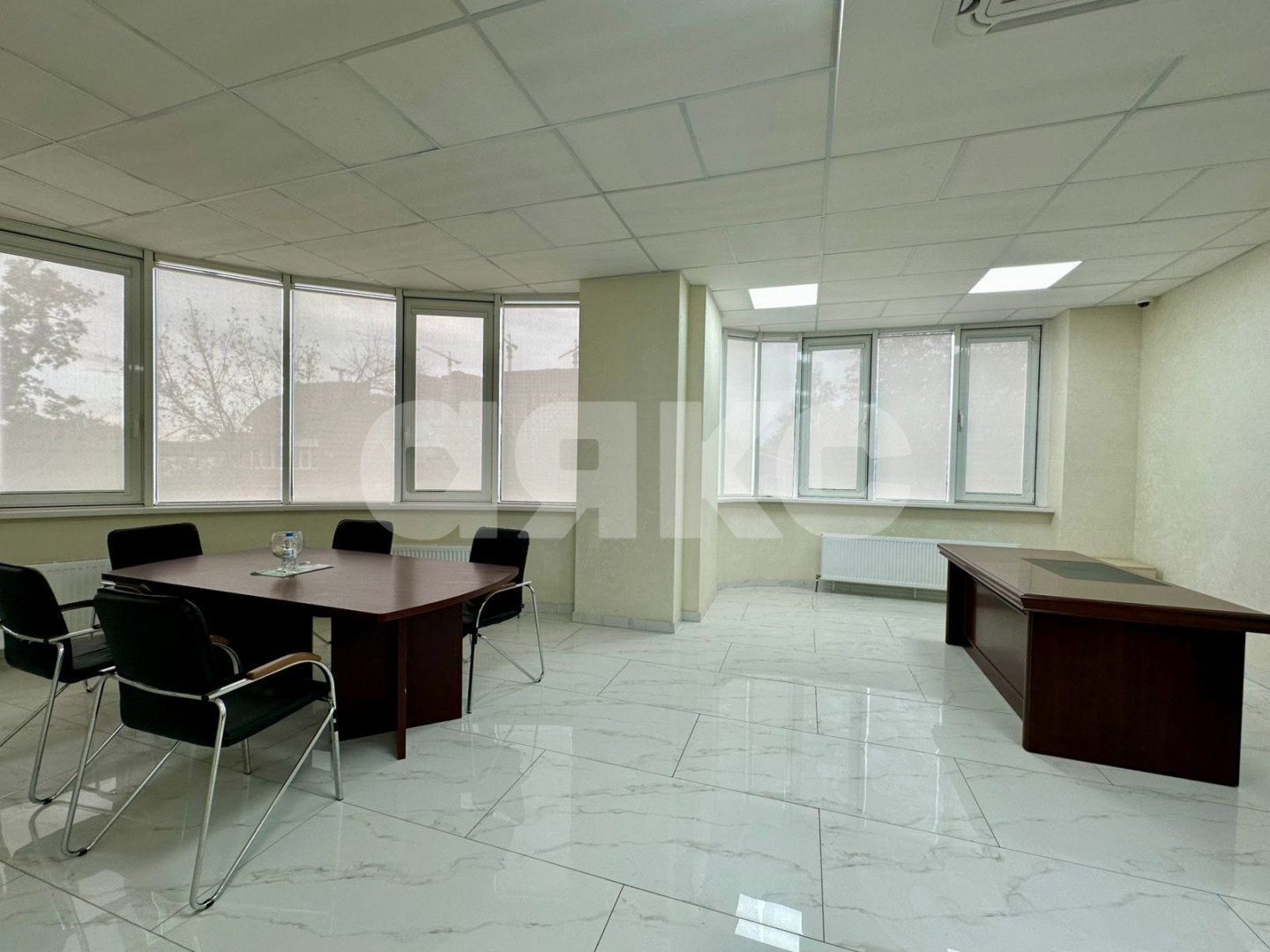 Фото №4: Коммерция 609 м² - Ростов-на-Дону, Ворошиловский, пр-кт Михаила Нагибина, 38