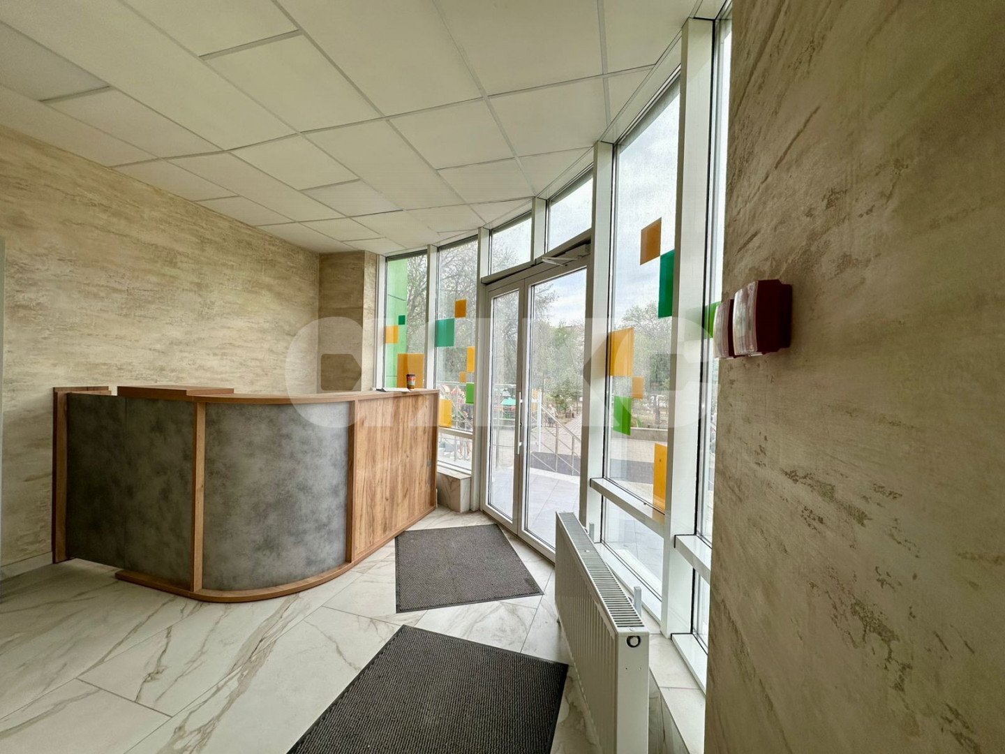 Фото №10: Коммерция 609 м² - Ростов-на-Дону, Ворошиловский, пр-кт Михаила Нагибина, 38