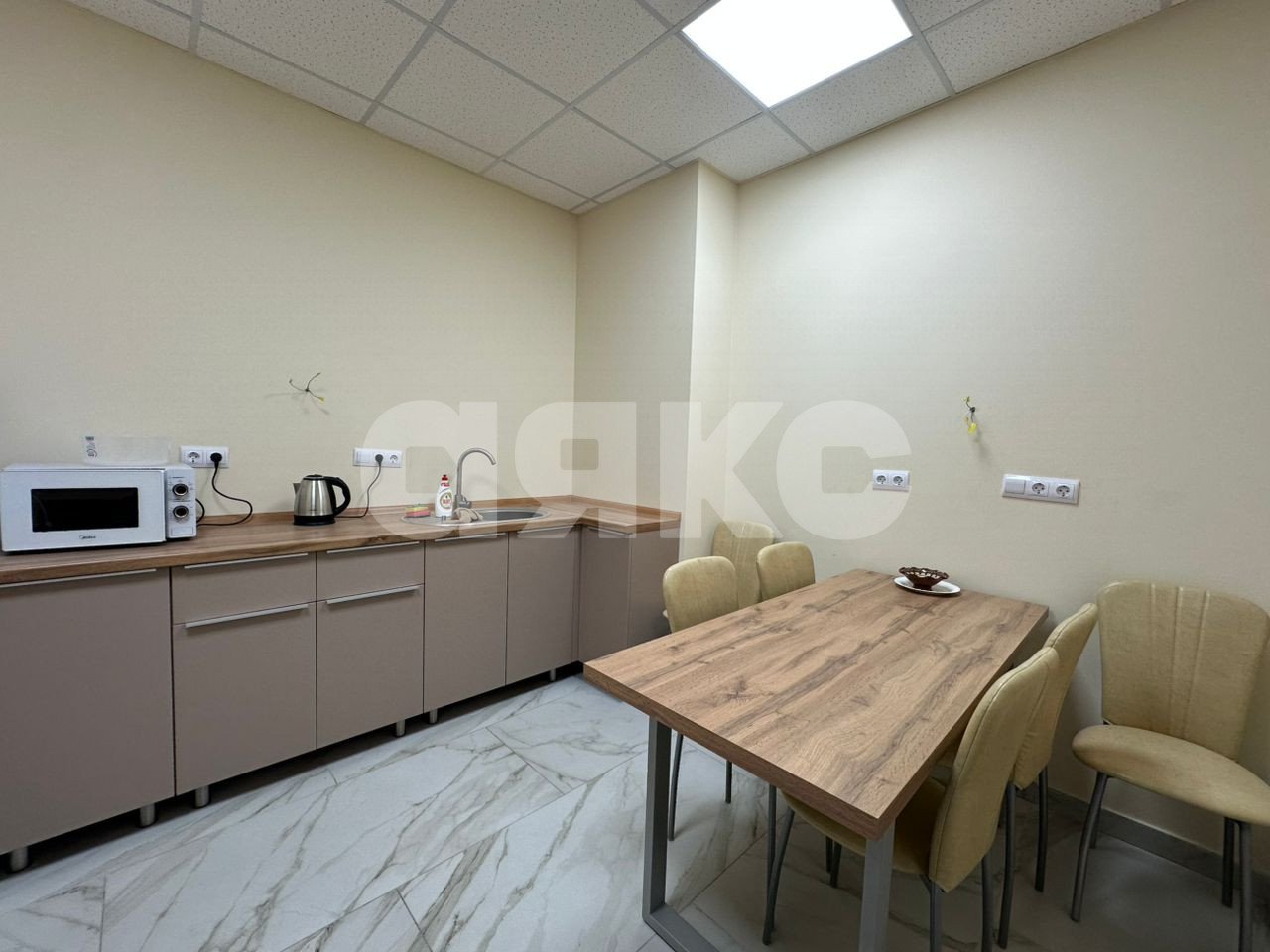 Фото №14: Коммерция 609 м² - Ростов-на-Дону, Ворошиловский, пр-кт Михаила Нагибина, 38