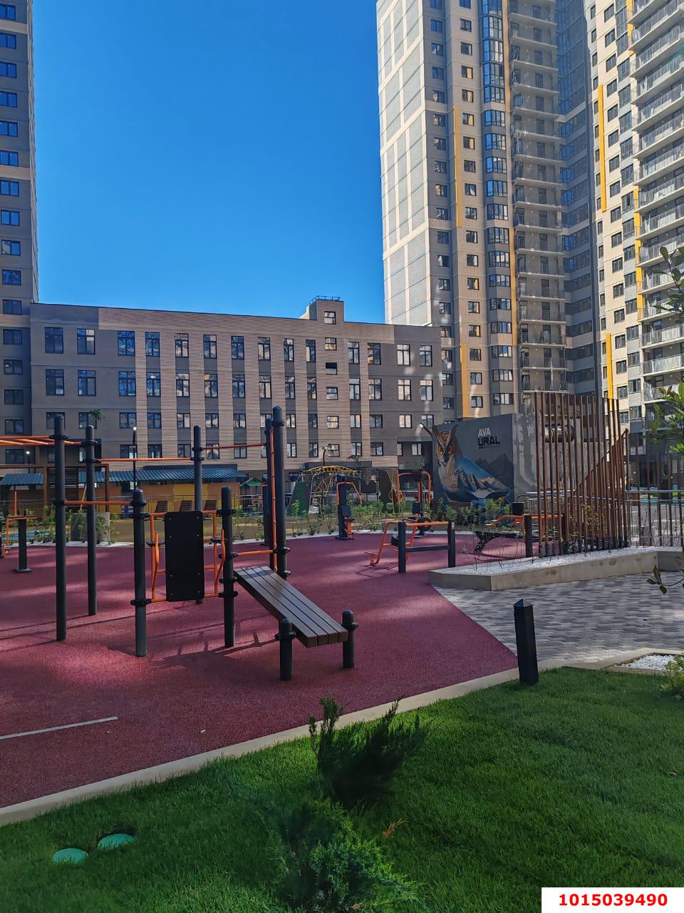 Фото №8: 1-комнатная квартира 45 м² - Краснодар, ЖК Урал, Карасунский внутригородской округ, Камвольно-суконный Комбинат, мкр. жилой комплекс Ural, ул. Уральская, 87/7