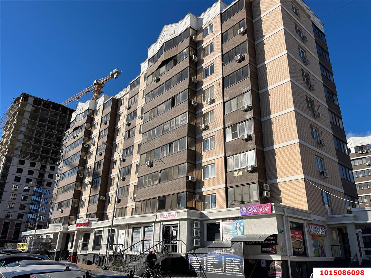 Фото №2: Торговое помещение 150 м² - Краснодар, жилой комплекс Лиговский, ул. Героя Хабибуллина, 4