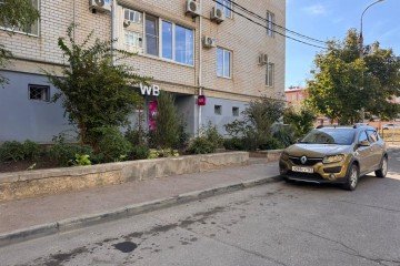 Фото №2: Торговое помещение 34 м² - Краснодар, мкр. Восточно-Кругликовский, ул. Черкасская, 75