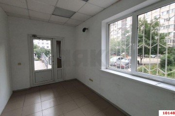 Фото №3: Торговое помещение 59 м² - Краснодар, мкр. Краевая Клиническая Больница, ул. Восточно-Кругликовская, 94
