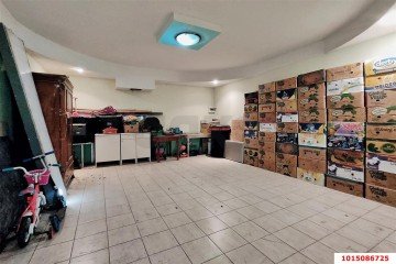 Фото №2: Торговое помещение 32 м² - Краснодар, мкр. Музыкальный, ул. имени Сергея Есенина, 129/7