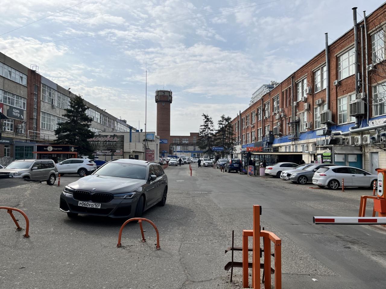 Фото №11: Коммерция 350 м² - Краснодар, Центральный внутригородской округ, мкр. Центральный, ул. Коммунаров, 268/3